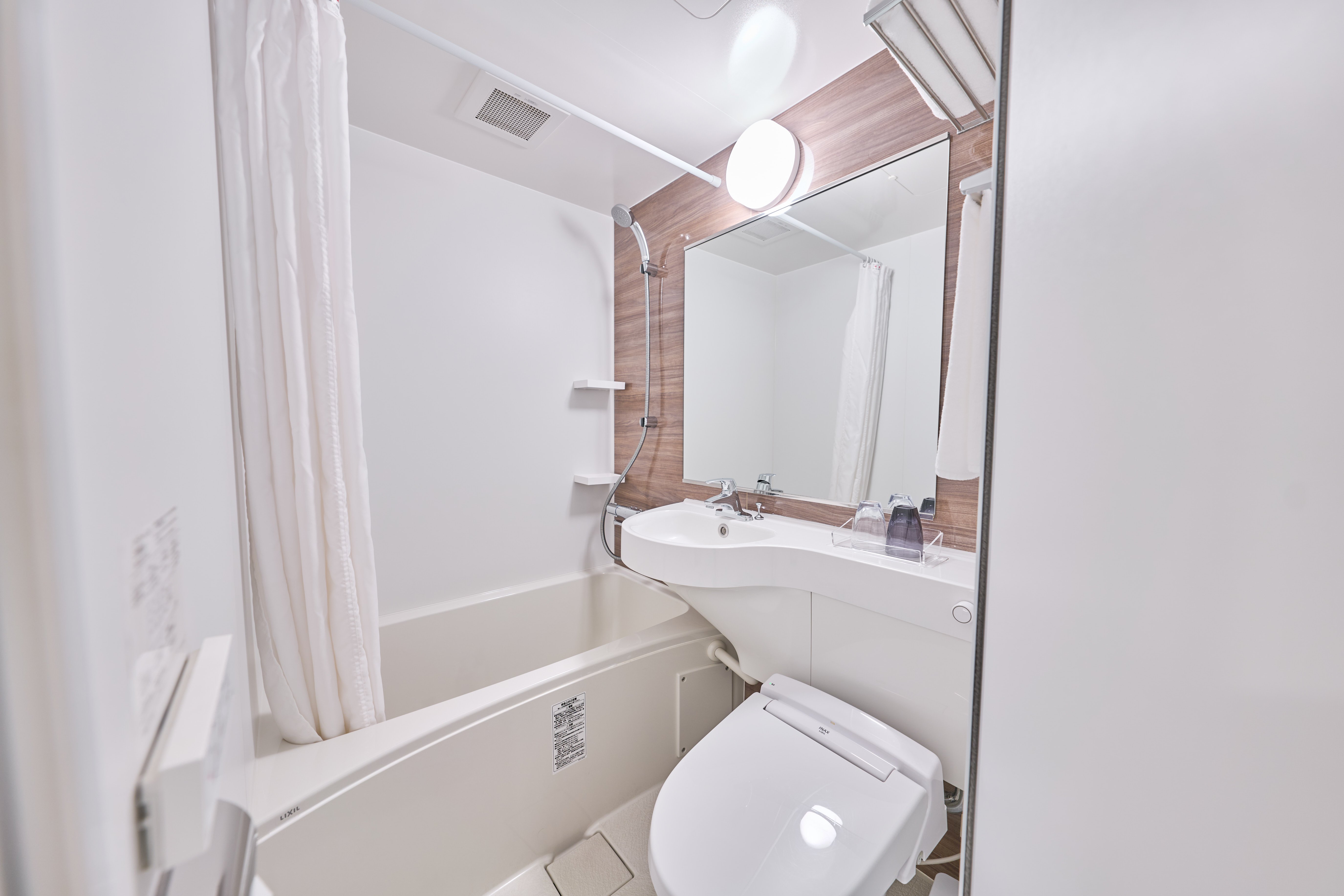 バス・トイレ付き