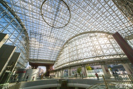 金沢駅・もてなしドームの写真