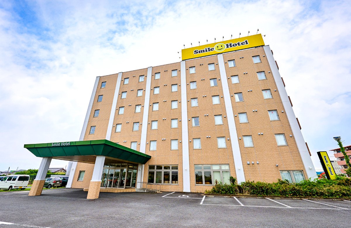 スマイルホテル静岡吉田インターの外観画像